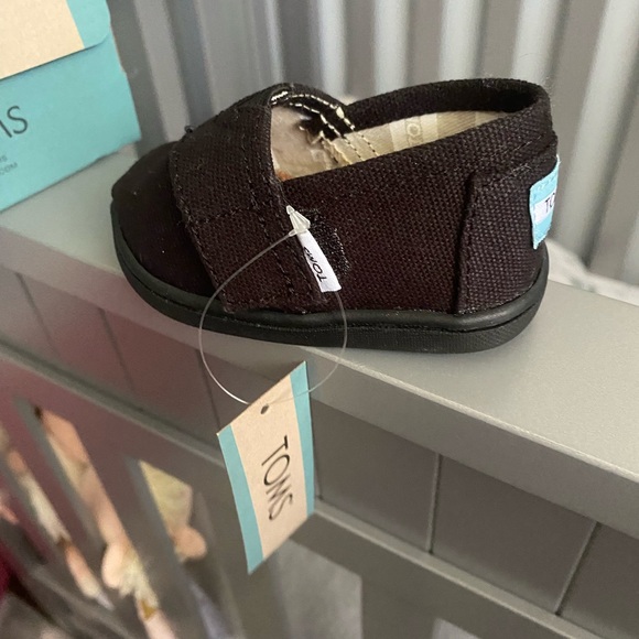 Baby TOMS Black Canvas Size 3 - Picture 4 of 6